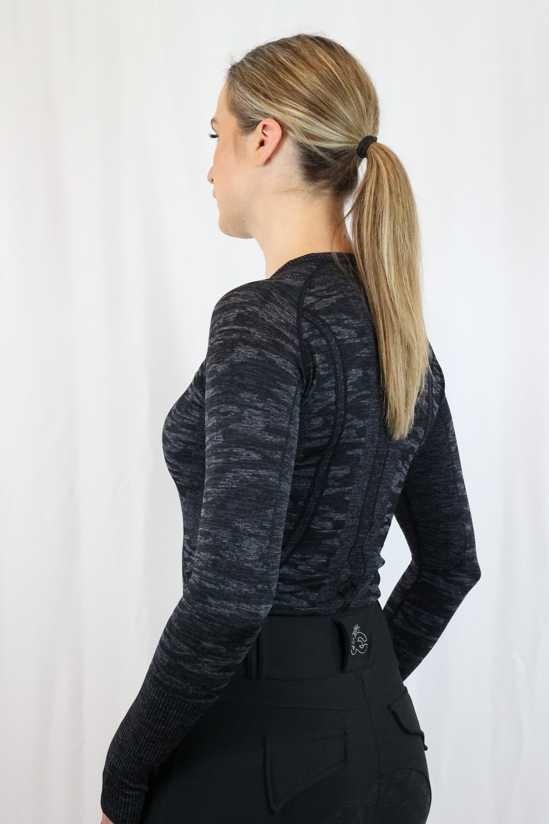 Molly Seamless Training Top - Camo Black